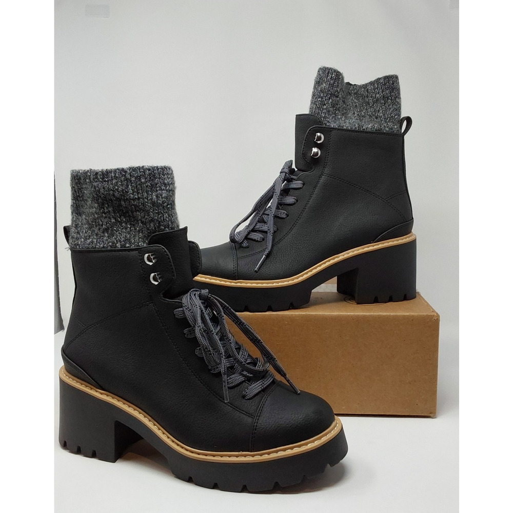 DV Dolce Vita Black Combat Boots Womens Size 9 Lug Sole Knit Cuff Lace Up Chunky